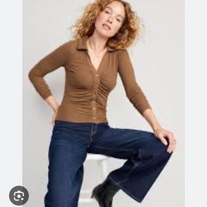 NWT Old Navy Long Sleeve Button Up Fitted Top